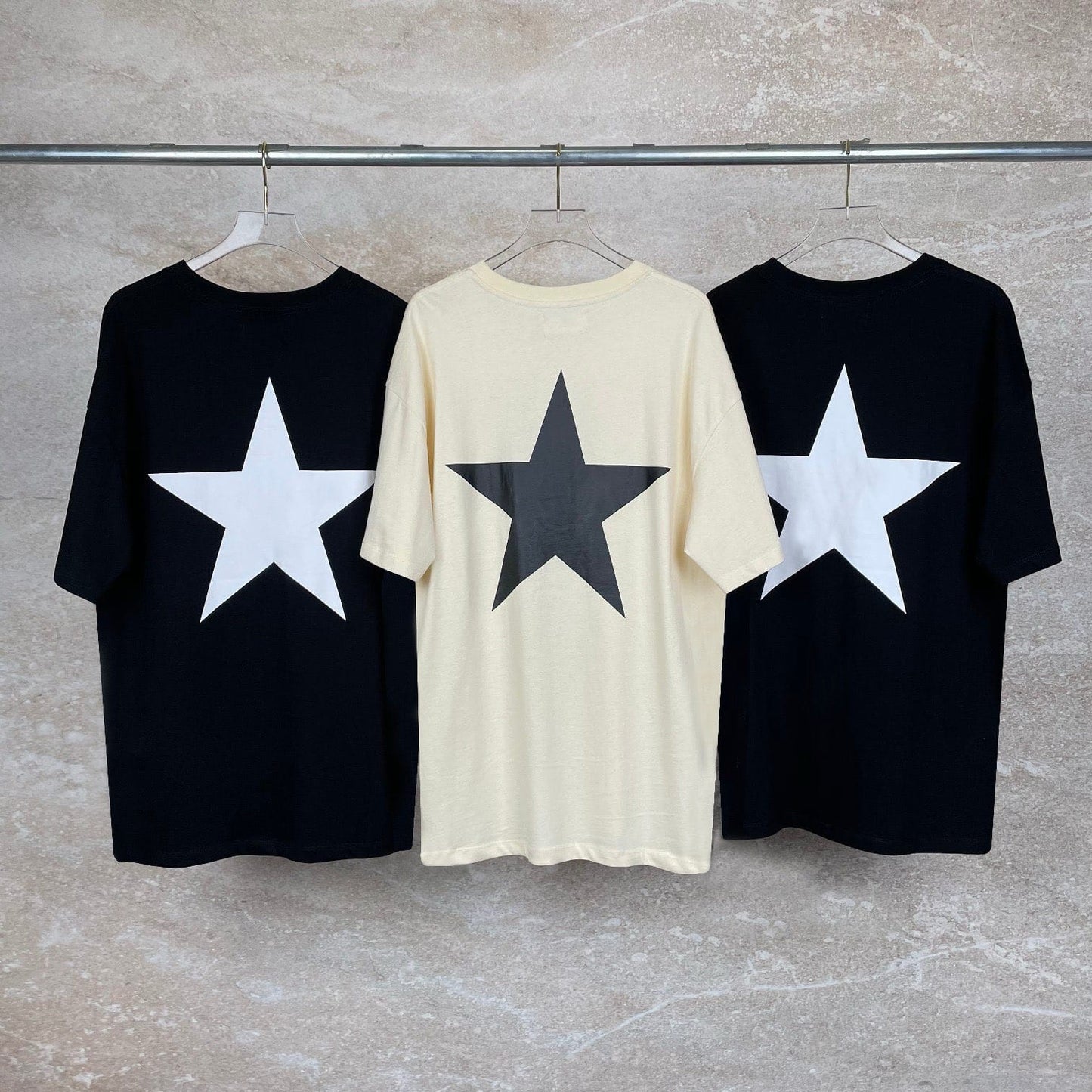 T-shirts ESSENTIALS STARS